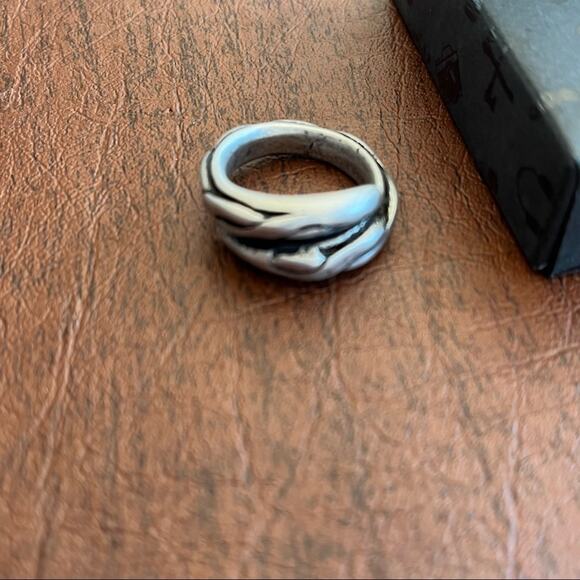 Shiraleah Chicago Thornton Serpent Ring Black Gray 8 NIB - Picture 8 of 16